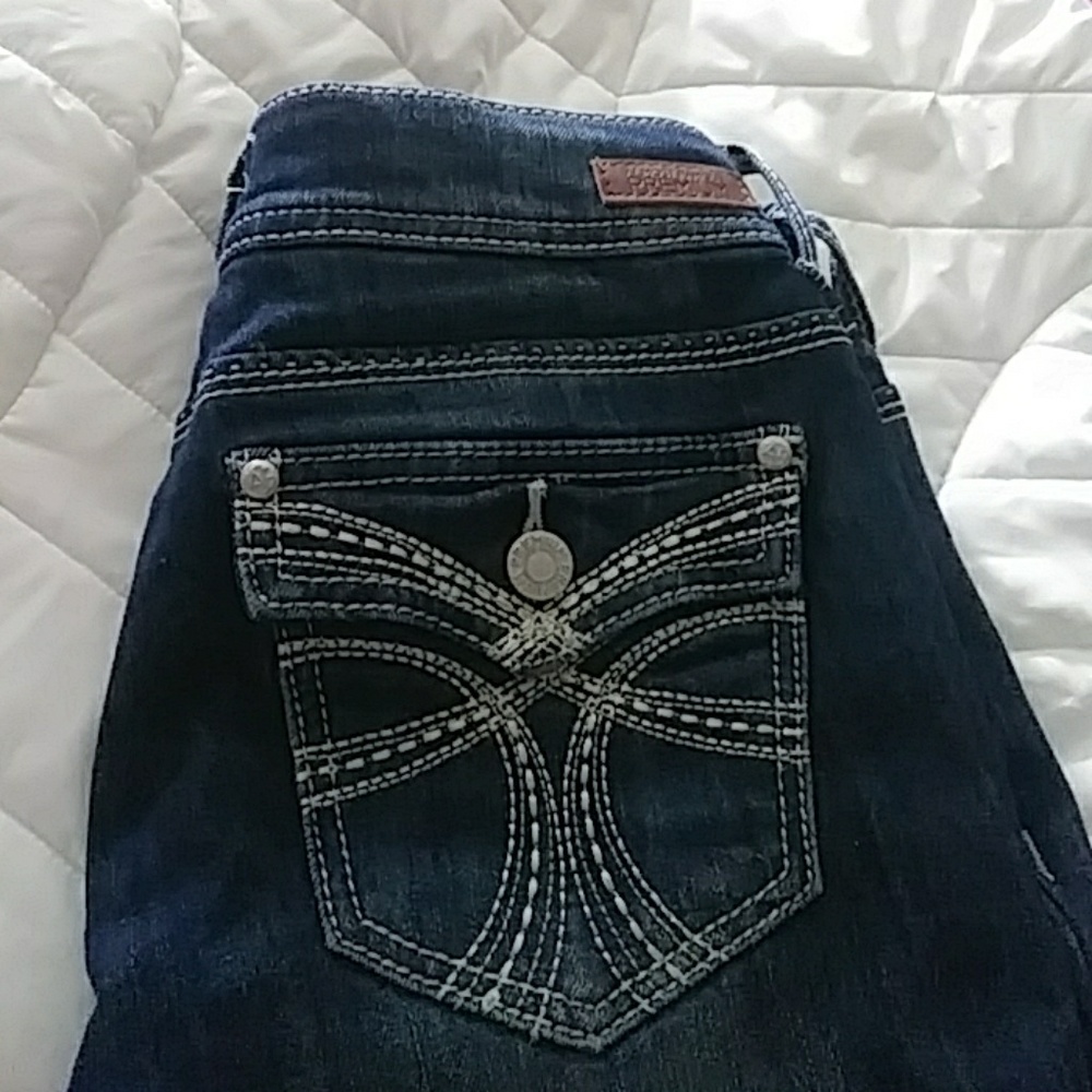 Jeans - Picture 3 of 4